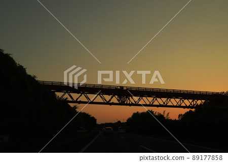 Sunset, sunset, sunset sky Sunset, sunset, sunset sky 89177858