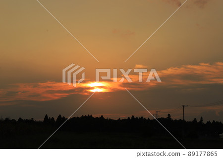 日落夕陽落日的天空 日落夕陽落日的天空 89177865