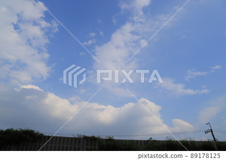 Scenery in drive Scenery in drive 89178125