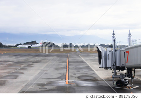 Airport boarding gate Airport boarding gate 89178356