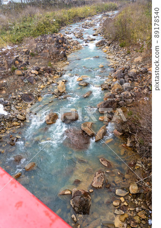 Muddy river in winter (Zao Town, Miyagi Prefecture) 89178540
