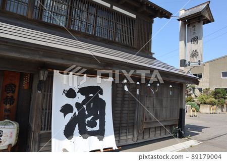 [Hokkaido] Next to the front entrance of Kunimare Sake Brewery, the northernmost brewery in Mashike Town 89179004