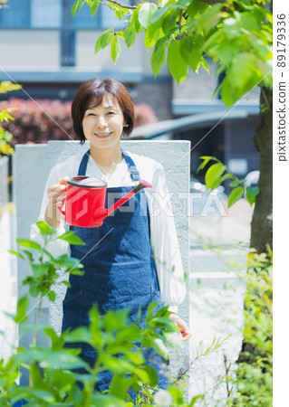花壇澆水 花壇澆水 89179336