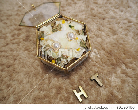 白色手工環枕 89180496