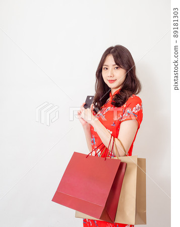 No. 1 Cheongsam Tradition Flag 袍躍底 白底女 以前寫的 Ichihando 信用卡,寫的 Ichiteki 購物袋 No. 1 Cheongsam Tradition Flag 袍躍底 白底女 以前寫的 Ichihando 信用卡,寫的 Ichiteki 購物袋 89181303