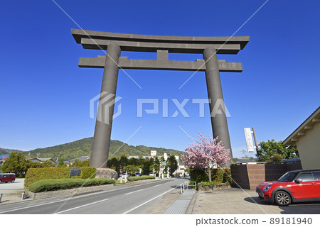 Otorii of Omiwa Shrine (Miwa, Sakurai City, Nara Prefecture) 89181940