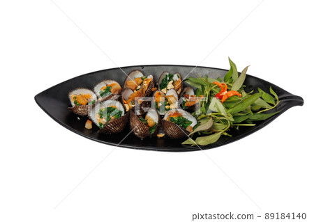 Grilled Half Crenate Ark With Spring Onion, delicious Thai street food Grilled Half Crenate Ark With Spring Onion, delicious Thai street food 89184140
