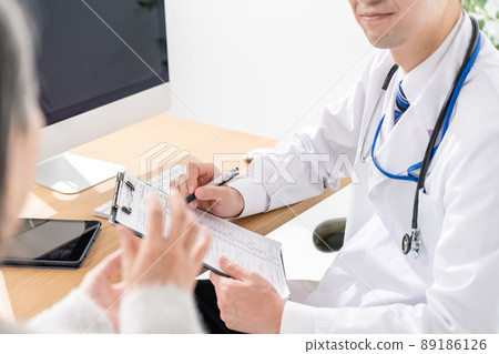 醫學影像醫生患者面對面 89186126