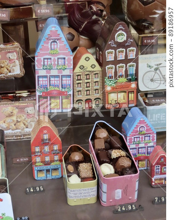 比利時布魯日特產比利時巧克力店 89186957
