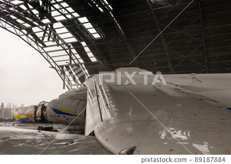 war destroyed on Ukraine airport by russian troops 89187884