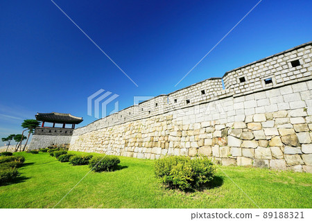 Suwon Hwaseong 89188321