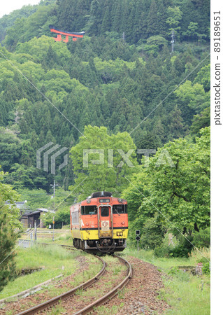 After the torii 89189651