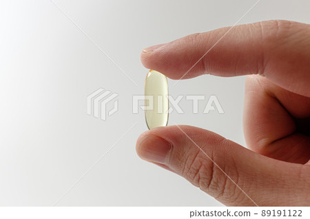 Omega 3 on white background 89191122