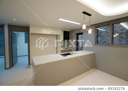 別墅。客廳。木樓梯。室內。空間。室內。Merbau 樓梯。 89192276