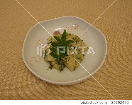 Tossed bud of bamboo shoots Tossed bud of bamboo shoots 89192453