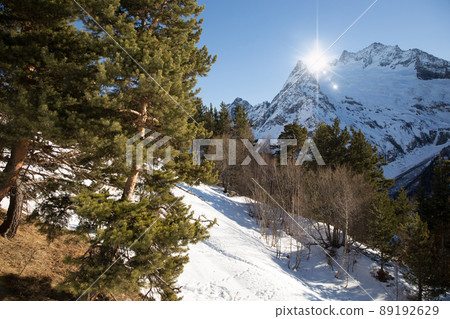 mountains mountains 89192629