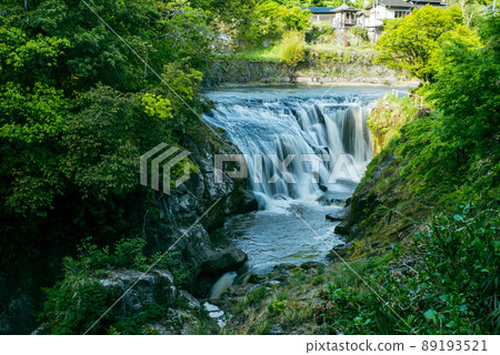 Waterfall of pot Waterfall of pot 89193521