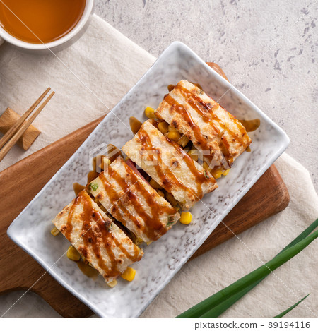 egg pancake ham corn taiwan breakfast food egg pancake roll ダンビン egg pancake エッグロール 89194116