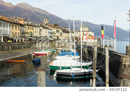 Cannobio. ITALIA - January 03, 2022: Embankment of Cannobio on the lake Maggiore in the winter afternoon 89197132