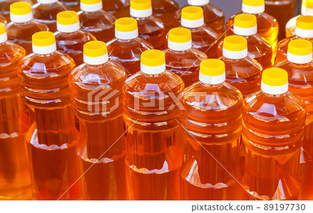 Bottled fresh sunflower oil of new harvest 89197730