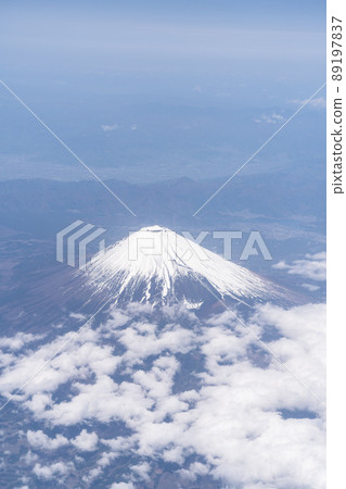 Aerial view from Haneda plane ・ Mt. Fuji and cloud carpet Aerial view from Haneda plane ・ Mt. Fuji and cloud carpet 89197837