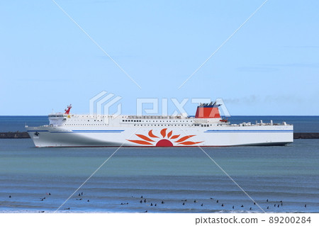 Ibaraki Oarai Ferry Sunflower Sapporo entering Oarai Port Ibaraki Oarai Ferry Sunflower Sapporo entering Oarai Port 89200284