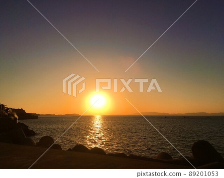 夕陽 89201053