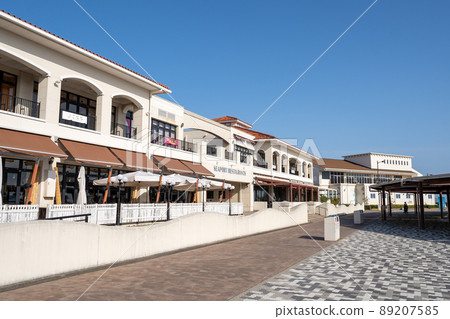 Mitsui Outlet Park Marine Pier Kobe 89207585