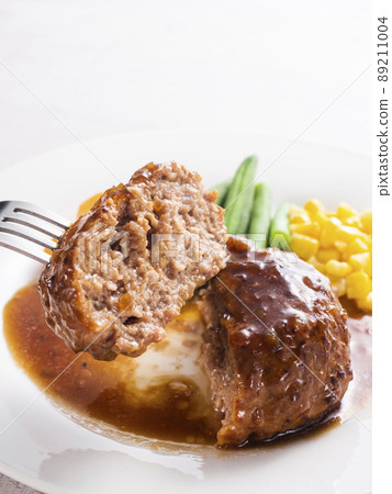 Hamburger steak  89211004