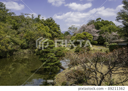 Shurakuen, Tsuyama City, Okayama Prefecture 89211362