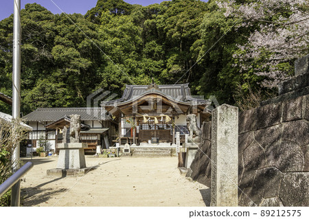 Ishigami Futotama Shrine, Haiden, Akaiwa City, Okayama Prefecture 89212575