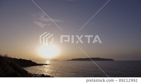 Sunset scene of the Sea of Japan off Hagi 89212992