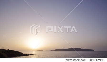 萩城外日本海的日落場景 萩城外日本海的日落場景 89212995