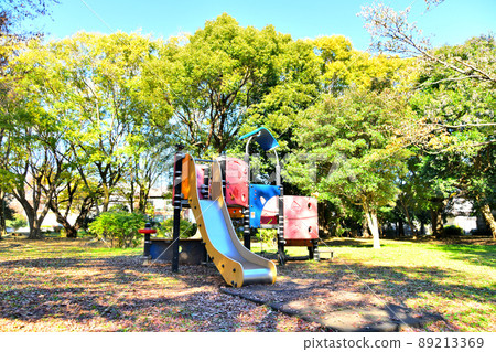 Tokyo Metropolitan Wadabori Park / Ritsusho Nakamae Square (Suginami-ku, Tokyo) [2021.12] 89213369