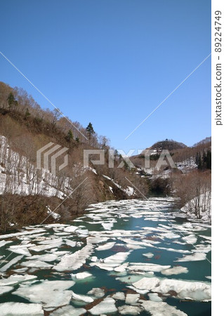 Snow flow Aburumagawa Dam 89224749