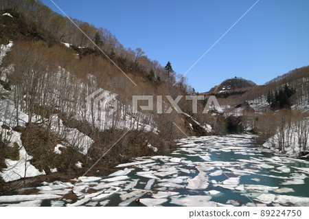 雪流阿布魯間川大壩 89224750