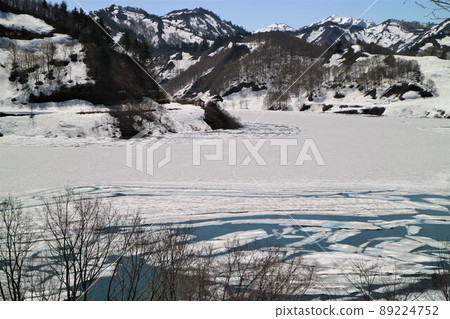 Snow flow Aburumagawa Dam 89224752