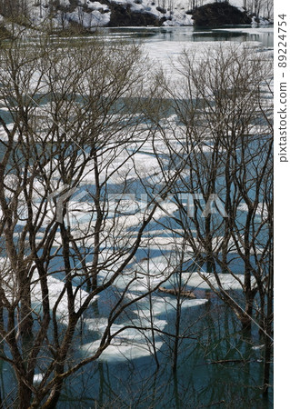 Snow flow Aburumagawa Dam 89224754