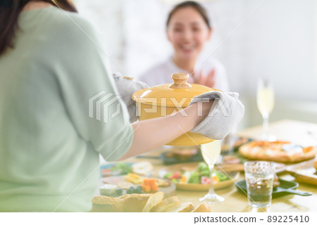 Have a home party together Have a home party together 89225410