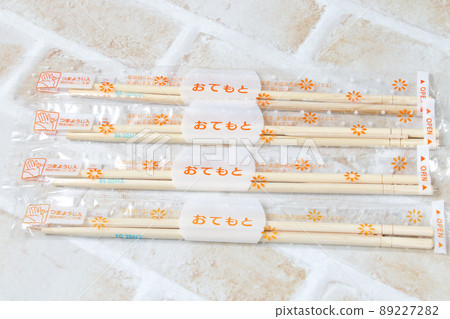一次性筷子筷子一次性筷子木頭一次性一次性筷子薄膜日本塑料 一次性筷子筷子一次性筷子木頭一次性一次性筷子薄膜日本塑料 89227282