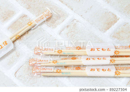 一次性筷子筷子一次性筷子木頭一次性一次性筷子薄膜日本塑料 一次性筷子筷子一次性筷子木頭一次性一次性筷子薄膜日本塑料 89227304