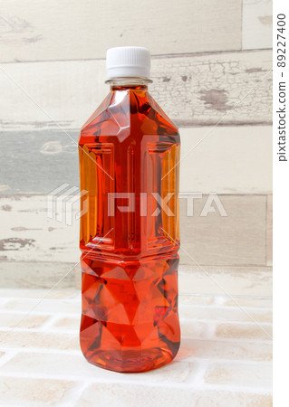 飲用水，飲料，白色背景，棕色，PET瓶，飲料，飲料，補水，補水，飲料 89227400
