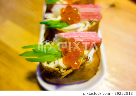 Inarizushi to be served as a decoration 89232818