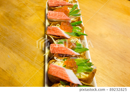 稻荷壽司作為裝飾品 89232825