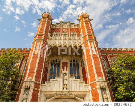 Sunny exterior view of the Bizzell Memorial Library of University of Oklahoma 89234682