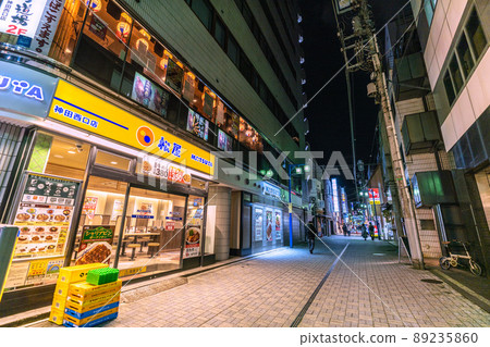 Tokyo cityscape of Japan Overlooking the bar in front of Kanda station. Spread prevention has been lifted, but = April 2 Tokyo cityscape of Japan Overlooking the bar in front of Kanda station. Spread prevention has been lifted, but = April 2 89235860
