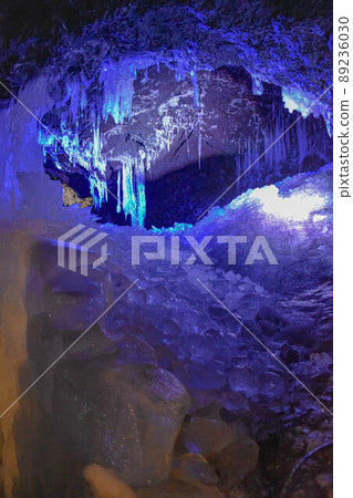 [Yamanashi] Narusawa Ice Cave 89236030