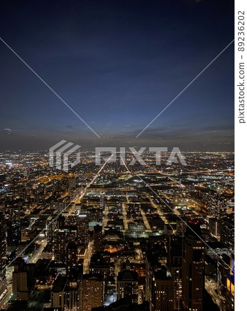 從高層建築的夜景 從高層建築的夜景 89236202