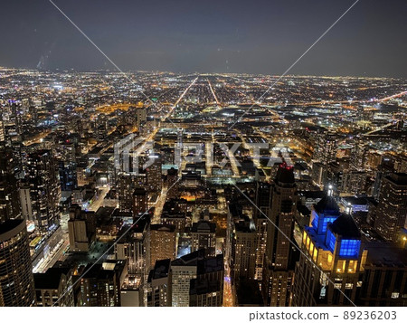 從高層建築的夜景 從高層建築的夜景 89236203