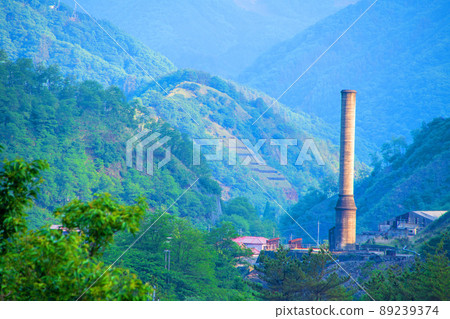View from the vicinity of the copper water park parking lot Natural environment regeneration Early summer scenery toward the lower reaches of the Matsuki Valley 89239374